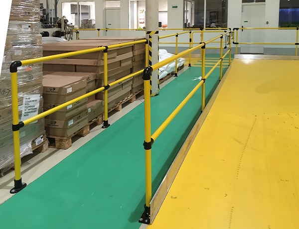 新百安免焊接組裝式工業(yè)安全護(hù)欄 工廠車(chē)間設(shè)備走道欄桿